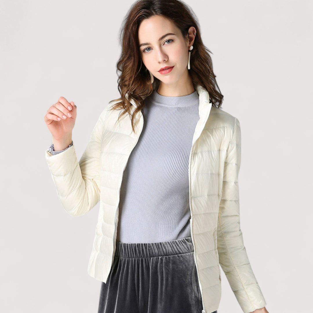 Ami™ | Ultra lagana pernata jakna