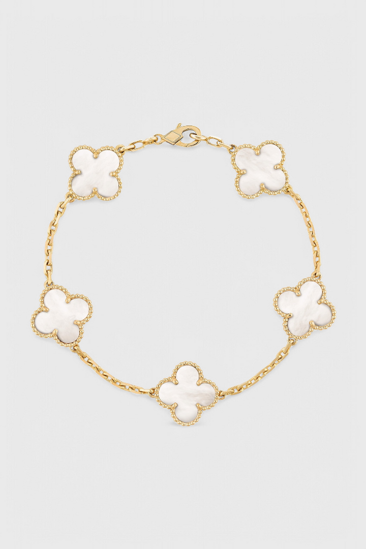 Narukvica s Motifom Djetelina i Elegancijom Zlatnog Prega